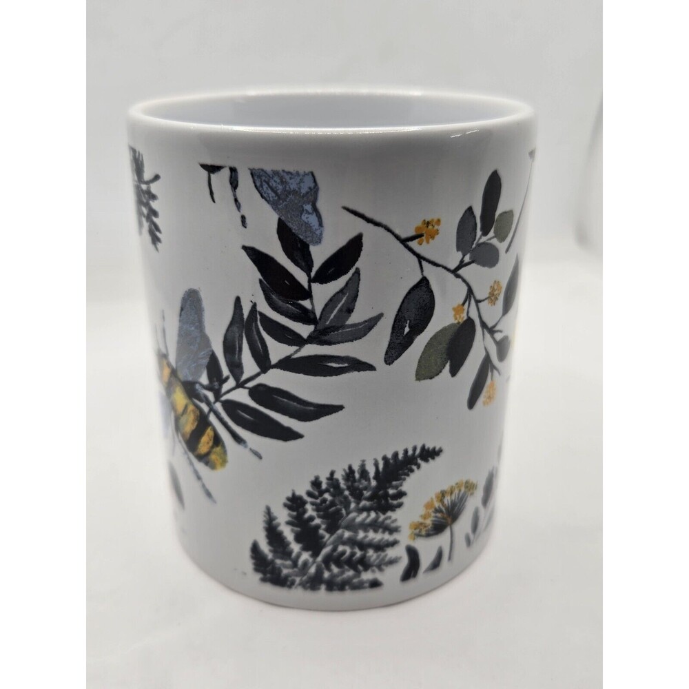 Vintage Royal Norfolk Bees & Flowers Coffee Mug - Picture 3 of 9